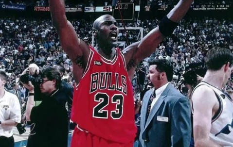 英雄联盟世界赛官网导航-杨毅：乔丹&amp;科比单论内心就非凡人 乔科姚詹库在中国影响力现象级