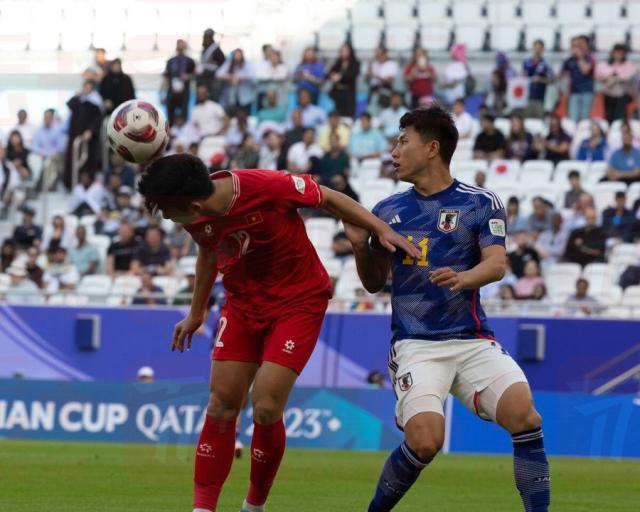 1708223336670043235.jpg 8-日本队的11号细谷真大也是日本国奥队主力前锋.jpg